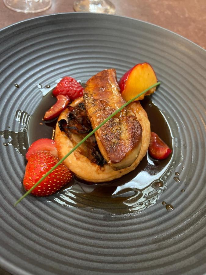 Hotel Restaurant Cousseau Parentis-en-Born Bagian luar foto